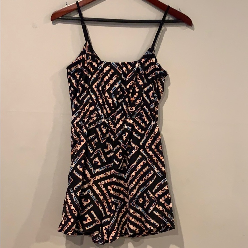 Short romper - Picture 2 of 3